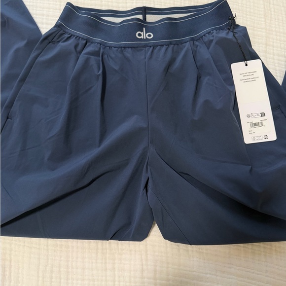 ALO Women’s SUIT UP trouser pant size NWT - Picture 4 of 6